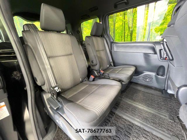 Toyota VOXY 2018-11 7503598-7