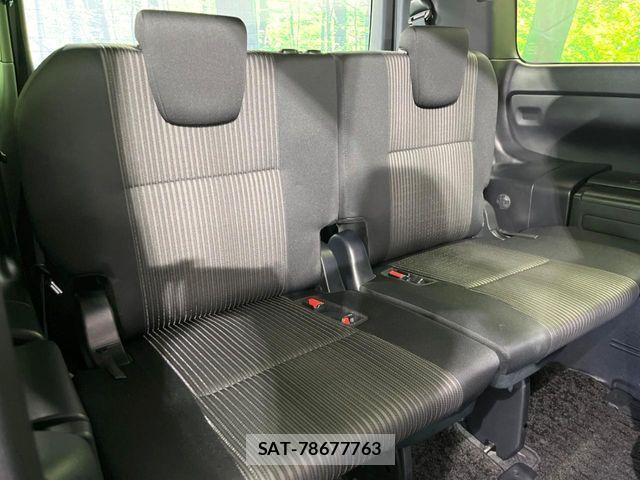 Toyota VOXY 2018-11 7503598-8