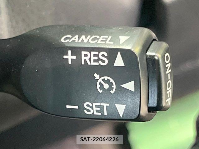 Toyota VOXY 2017-08 7503602-3