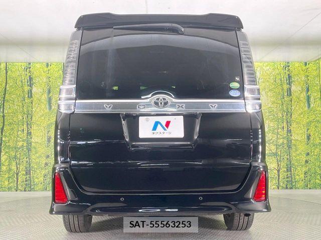 Toyota VOXY 2020-02 7503621-15