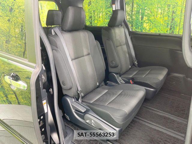 Toyota VOXY 2020-02 7503621-8