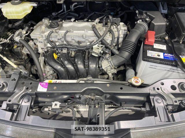 Toyota VOXY 2018-03 7503609-18