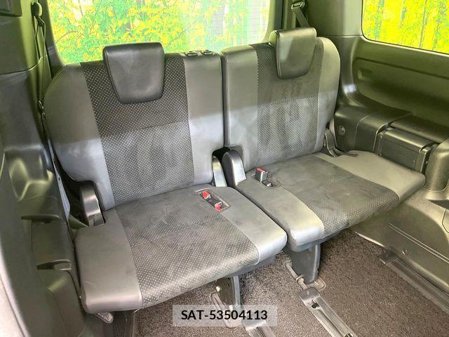 Toyota VOXY 2021-01 7503583-9
