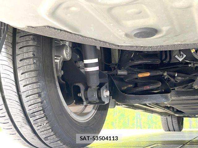 Toyota VOXY 2021-01 7503583-19