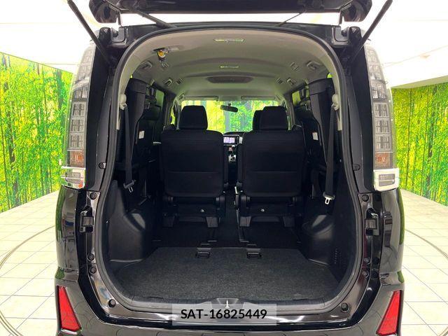 Toyota VOXY 2015-12 7503626-9