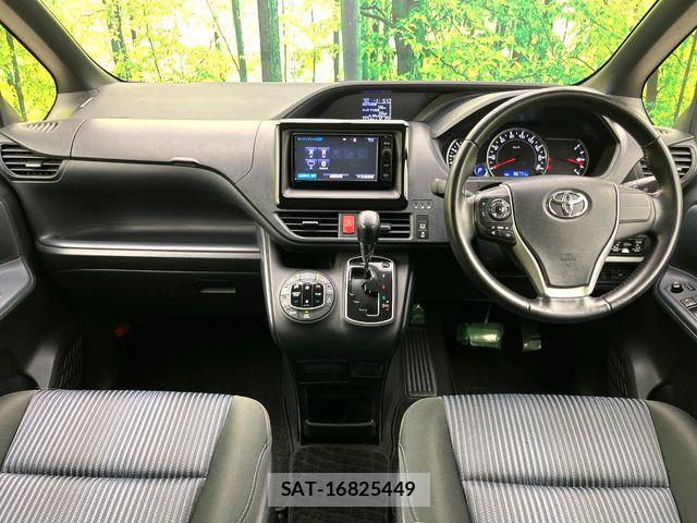 Toyota VOXY 2015-12 7503626-1