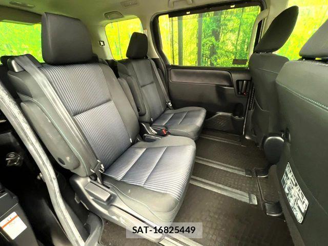 Toyota VOXY 2015-12 7503626-7