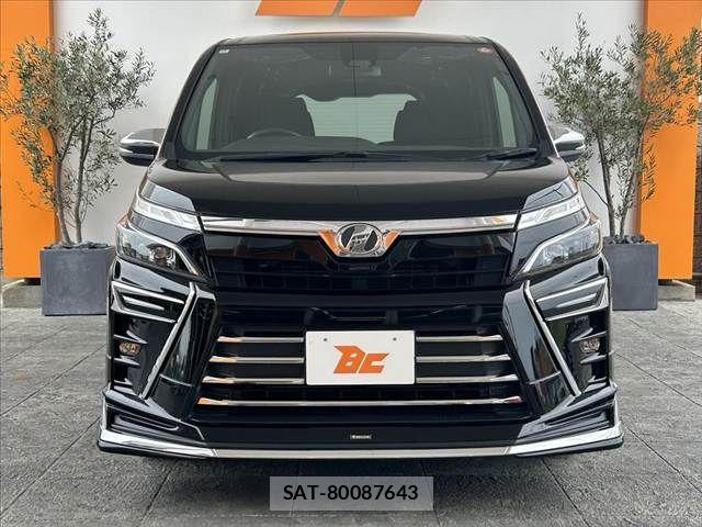 Toyota VOXY 2018-12 7503599-8