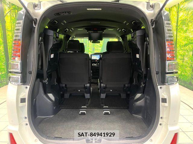 Toyota VOXY 2019-06 7503585-9