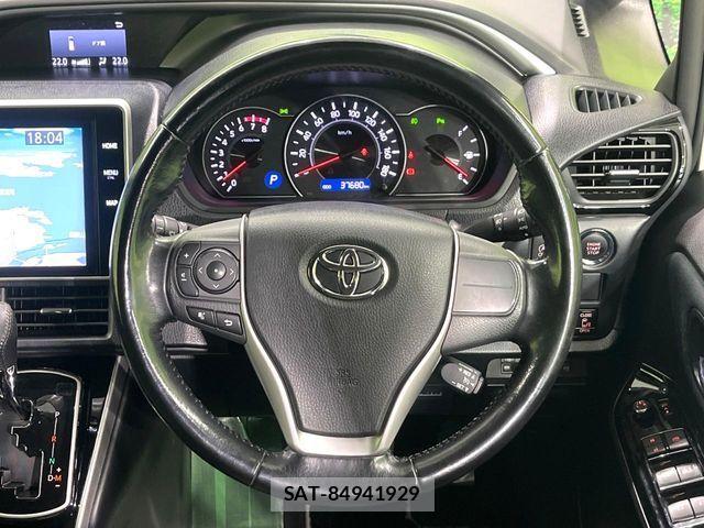 Toyota VOXY 2019-06 7503585-10
