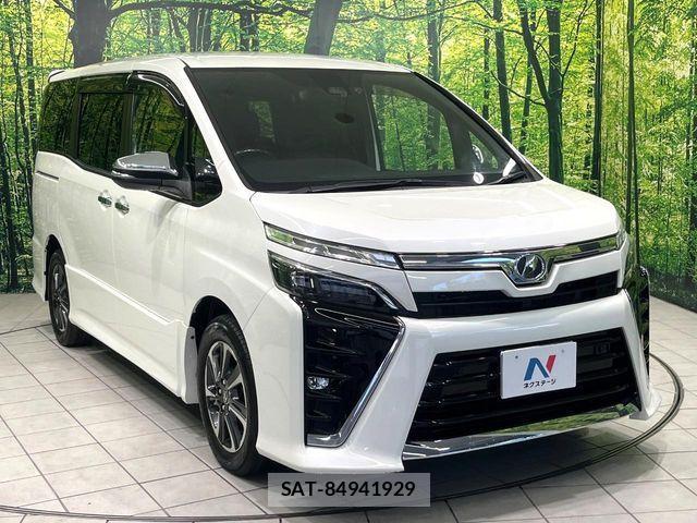 Toyota VOXY 2019-06 7503585-15
