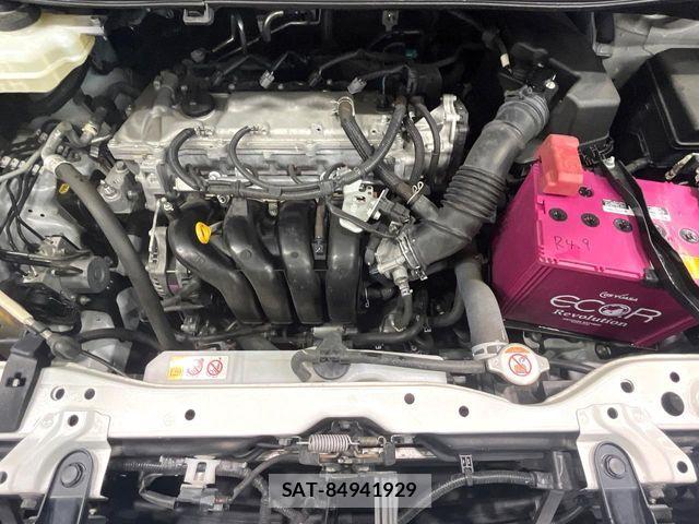 Toyota VOXY 2019-06 7503585-17