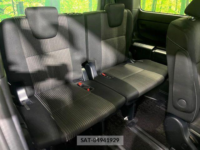 Toyota VOXY 2019-06 7503585-8