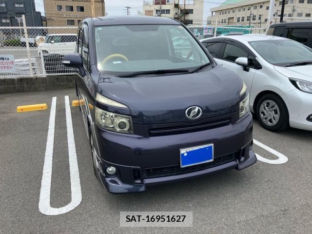 Toyota VOXY 2009-11 7503647-0