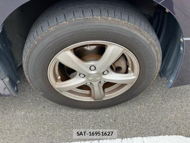 Toyota VOXY 2009-11 7503647-4