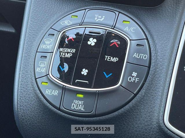 Toyota VOXY 2014-06 7503625-5