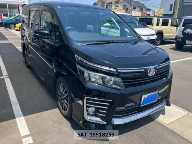 Toyota VOXY 2014-08 7510420-0