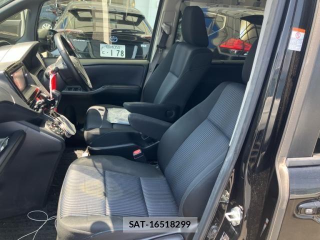 Toyota VOXY 2014-08 7510420-17