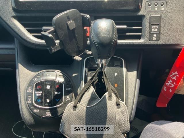 Toyota VOXY 2014-08 7510420-20