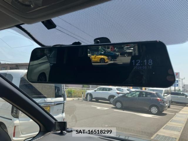 Toyota VOXY 2014-08 7510420-24