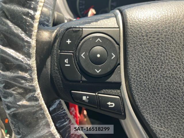 Toyota VOXY 2014-08 7510420-27