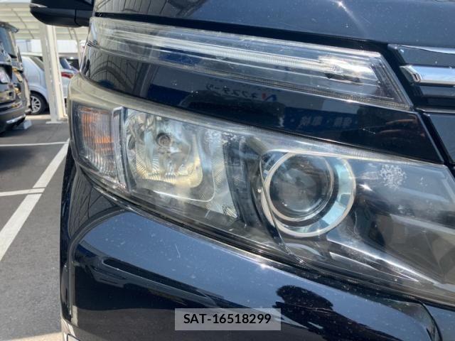 Toyota VOXY 2014-08 7510420-6