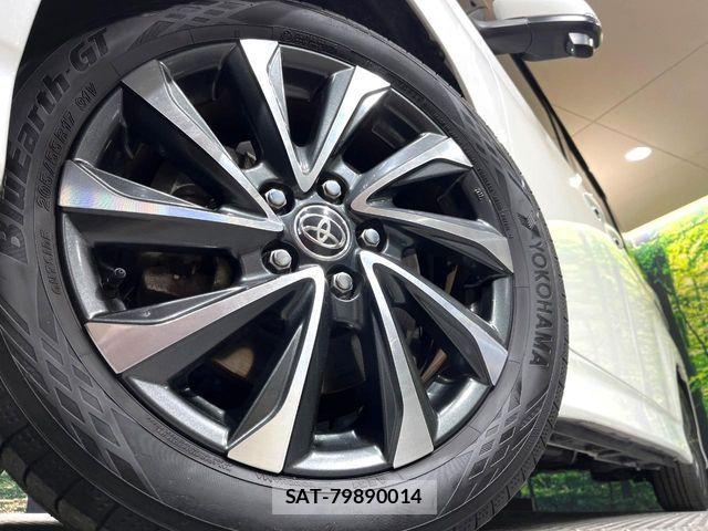 Toyota VOXY 2024-02 7503565-11