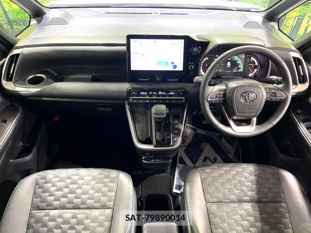 Toyota VOXY 2024-02 7503565-1