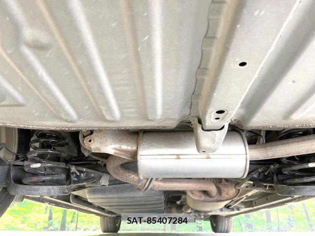 Toyota VOXY 2017-01 7503627-19