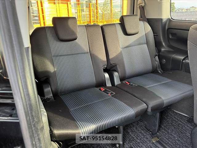 Toyota VOXY 2014-02 7510407-20
