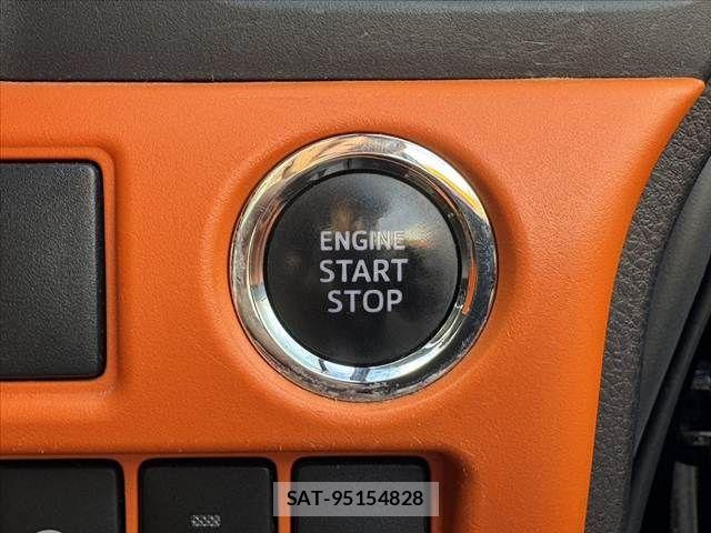 Toyota VOXY 2014-02 7510407-25