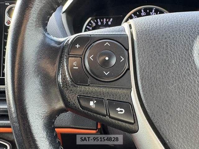 Toyota VOXY 2014-02 7510407-28