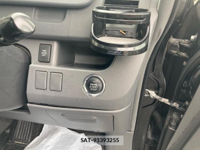 Toyota VOXY 2008-07 7503651-13