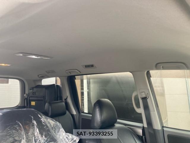 Toyota VOXY 2008-07 7503651-18