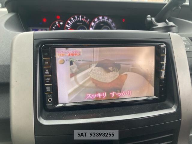 Toyota VOXY 2008-07 7503651-20