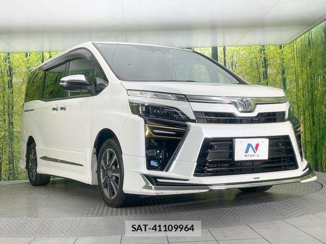 Toyota VOXY 2020-11 7503584-16