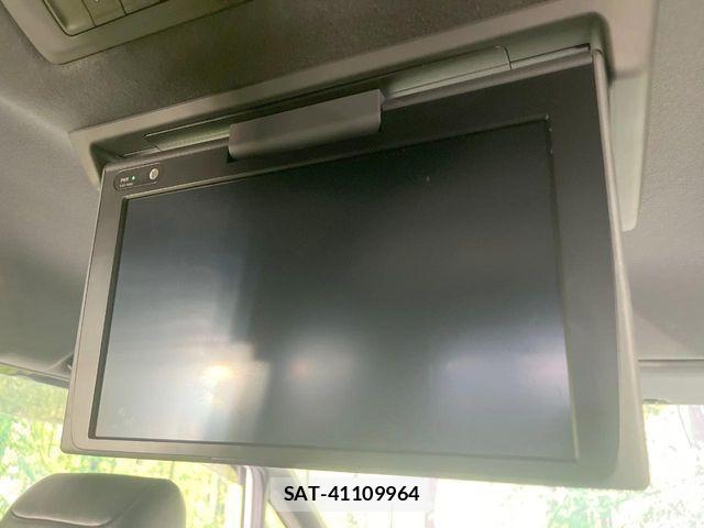 Toyota VOXY 2020-11 7503584-2
