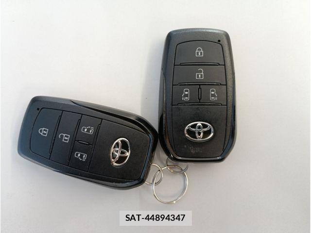 Toyota VOXY 2022-04 7510397-13