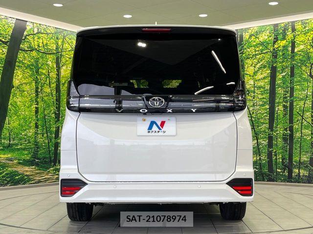 Toyota VOXY 2023-09 7503580-15