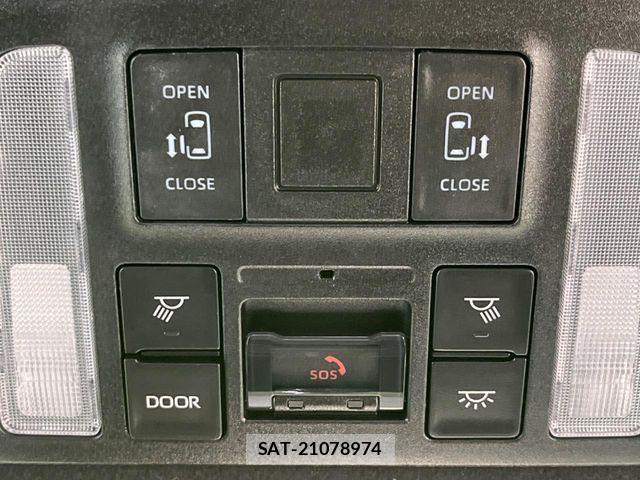 Toyota VOXY 2023-09 7503580-2