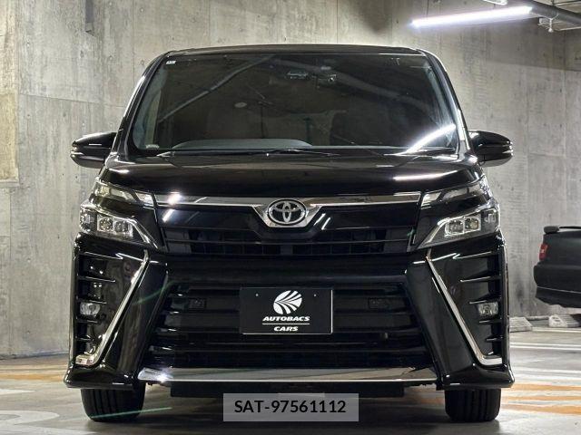 Toyota VOXY 2017-11 7503611-19