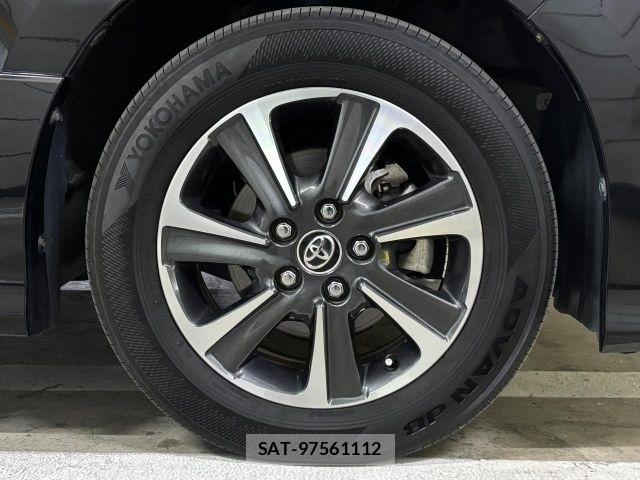 Toyota VOXY 2017-11 7503611-26