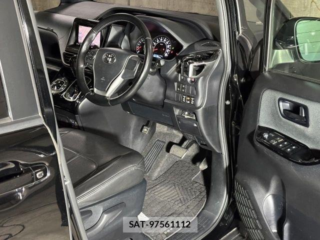 Toyota VOXY 2017-11 7503611-3
