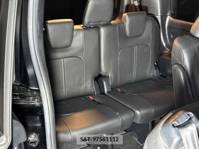 Toyota VOXY 2017-11 7503611-7