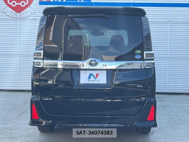 Toyota VOXY 2019-01 7503600-15