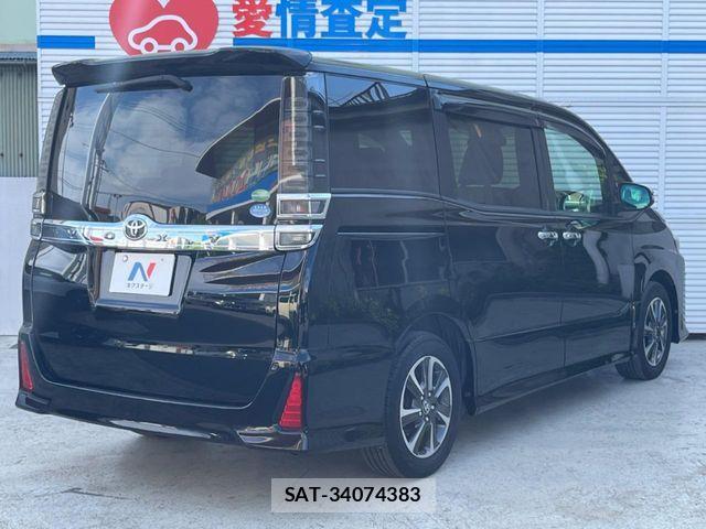 Toyota VOXY 2019-01 7503600-17