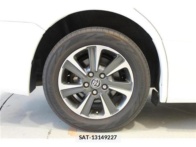 Toyota VOXY 2018-09 7510402-22