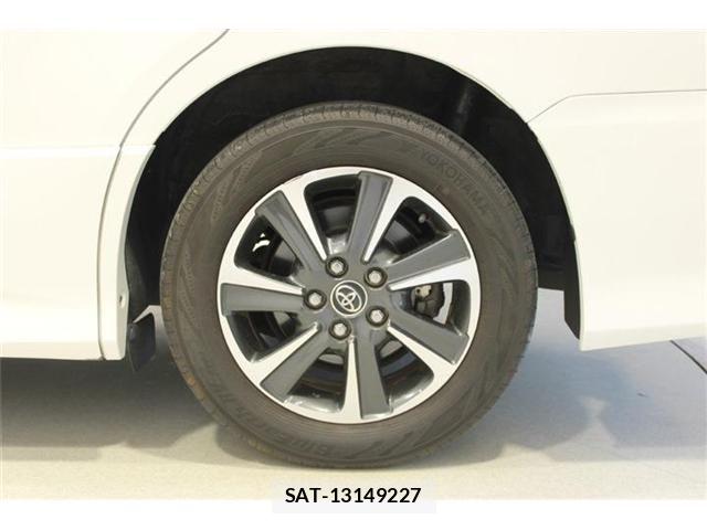Toyota VOXY 2018-09 7510402-23