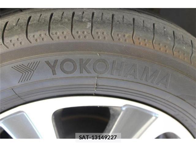 Toyota VOXY 2018-09 7510402-25