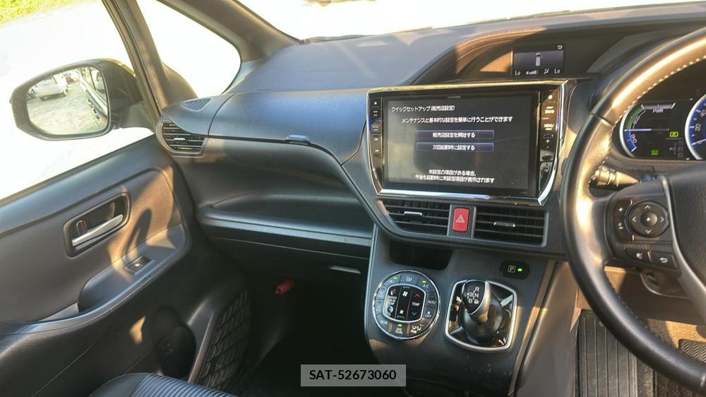 Toyota VOXY 2016 6920678-16